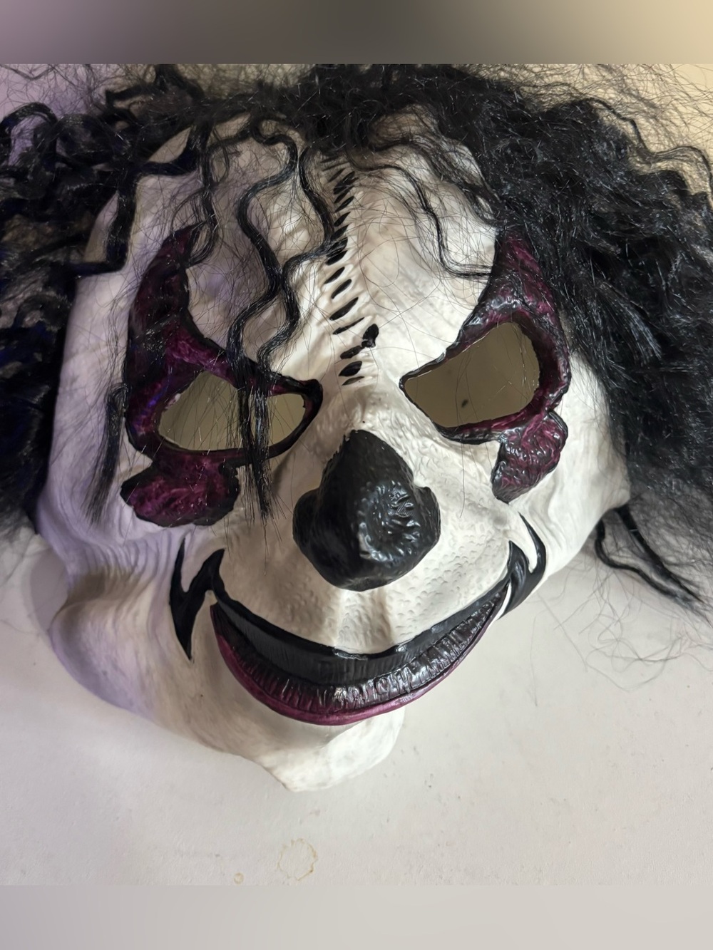 Spirit Halloween Freakshow Mask Creepy Clown Black Hair Horror Costume